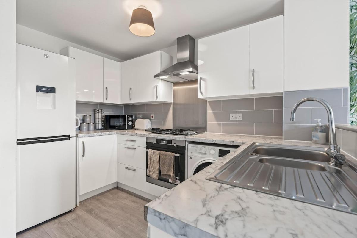 Luxury 5bdr Townhouse Sleeps 11 Bham Cc Parking Holiday home Birmingham