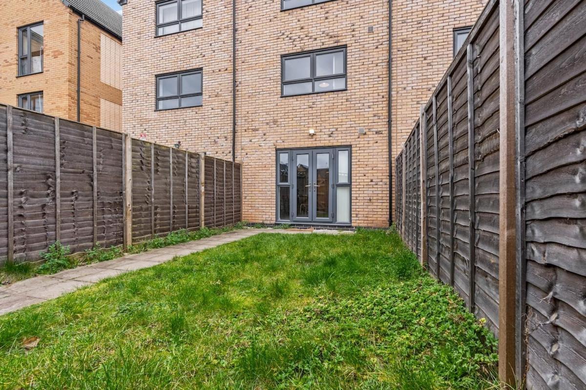 Holiday home Luxury 5bdr Townhouse Sleeps 11 Bham Cc Parking
