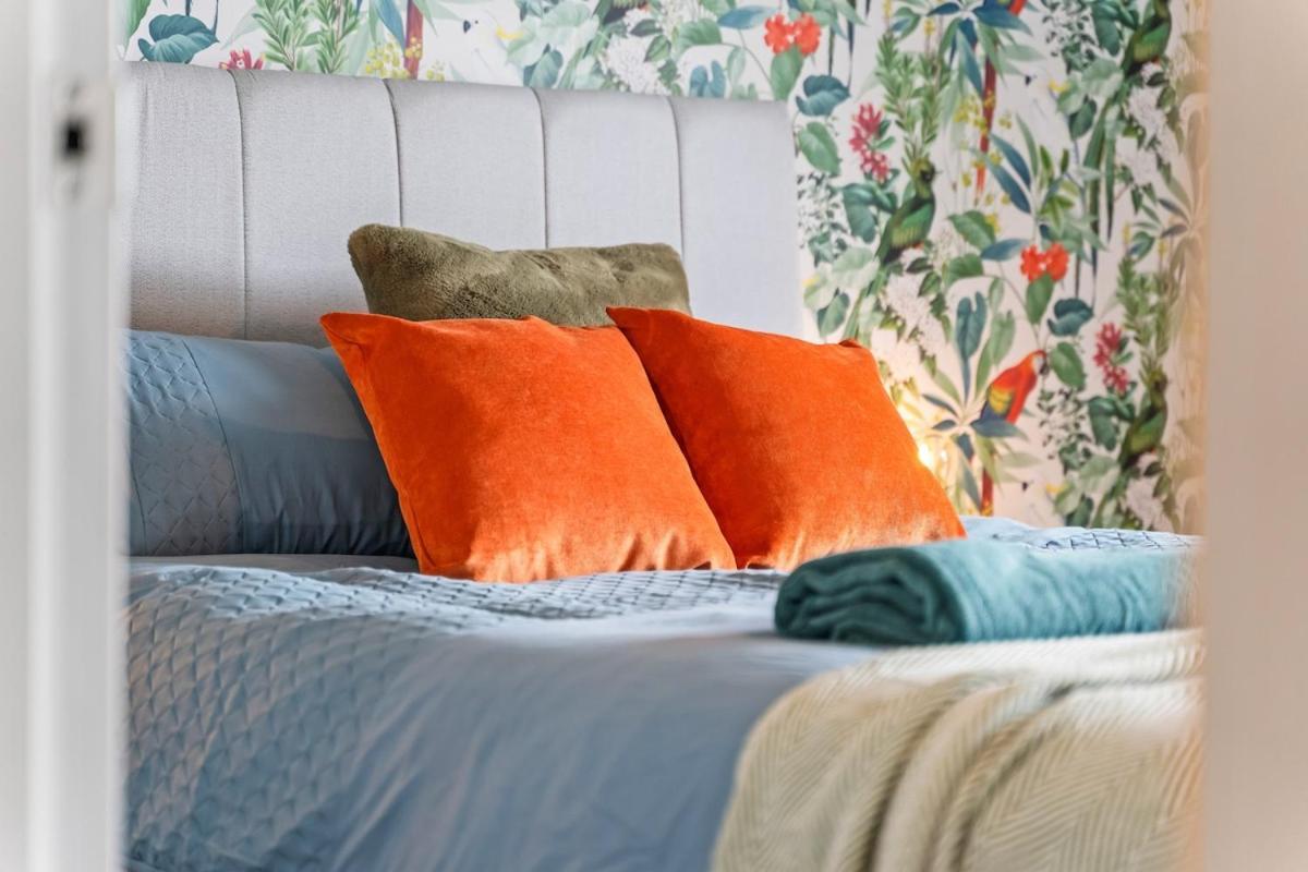 Luxury 5bdr Townhouse Sleeps 11 Bham Cc Parking Holiday home
