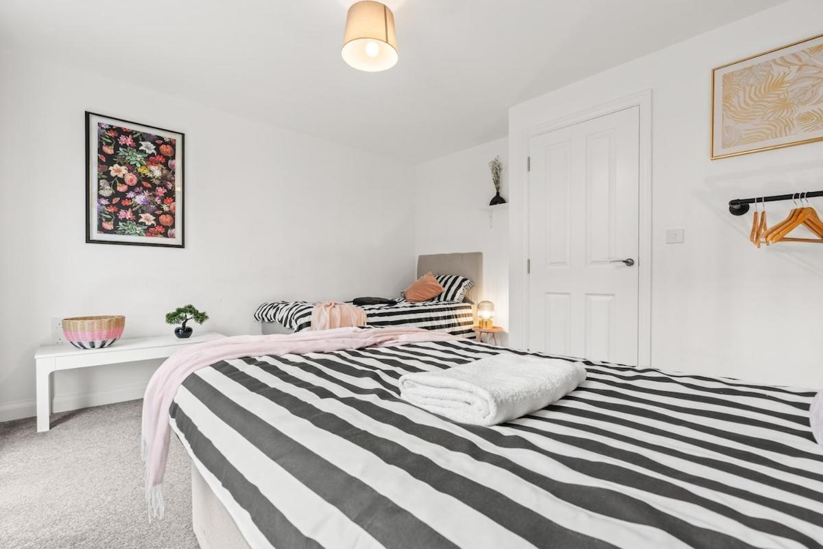 Luxury 5bdr Townhouse Sleeps 11 Bham Cc Parking Holiday home *