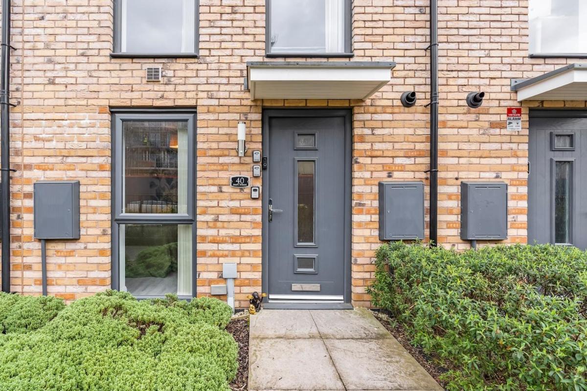 Luxury 5bdr Townhouse Sleeps 11 Bham Cc Parking *
